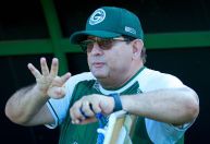 Goiás demite técnico Guto Ferreira antes de estreia no Brasileirão