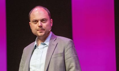 Opositor russo Vladimir Kara-Murza discursa no Freedom Forum de Oslo, em maio de 2019.
