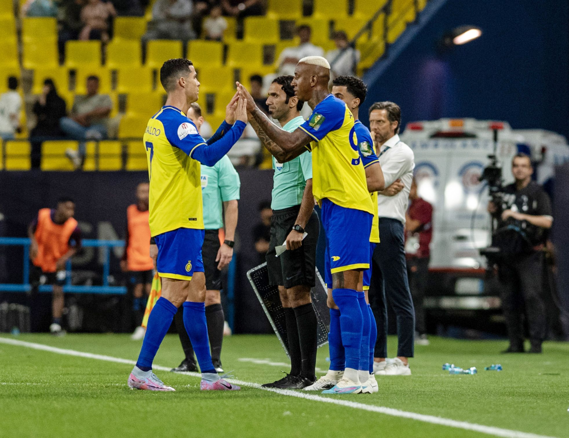 Cristiano Ronaldo é substituído por Anderson Talisca no Al-Nassr