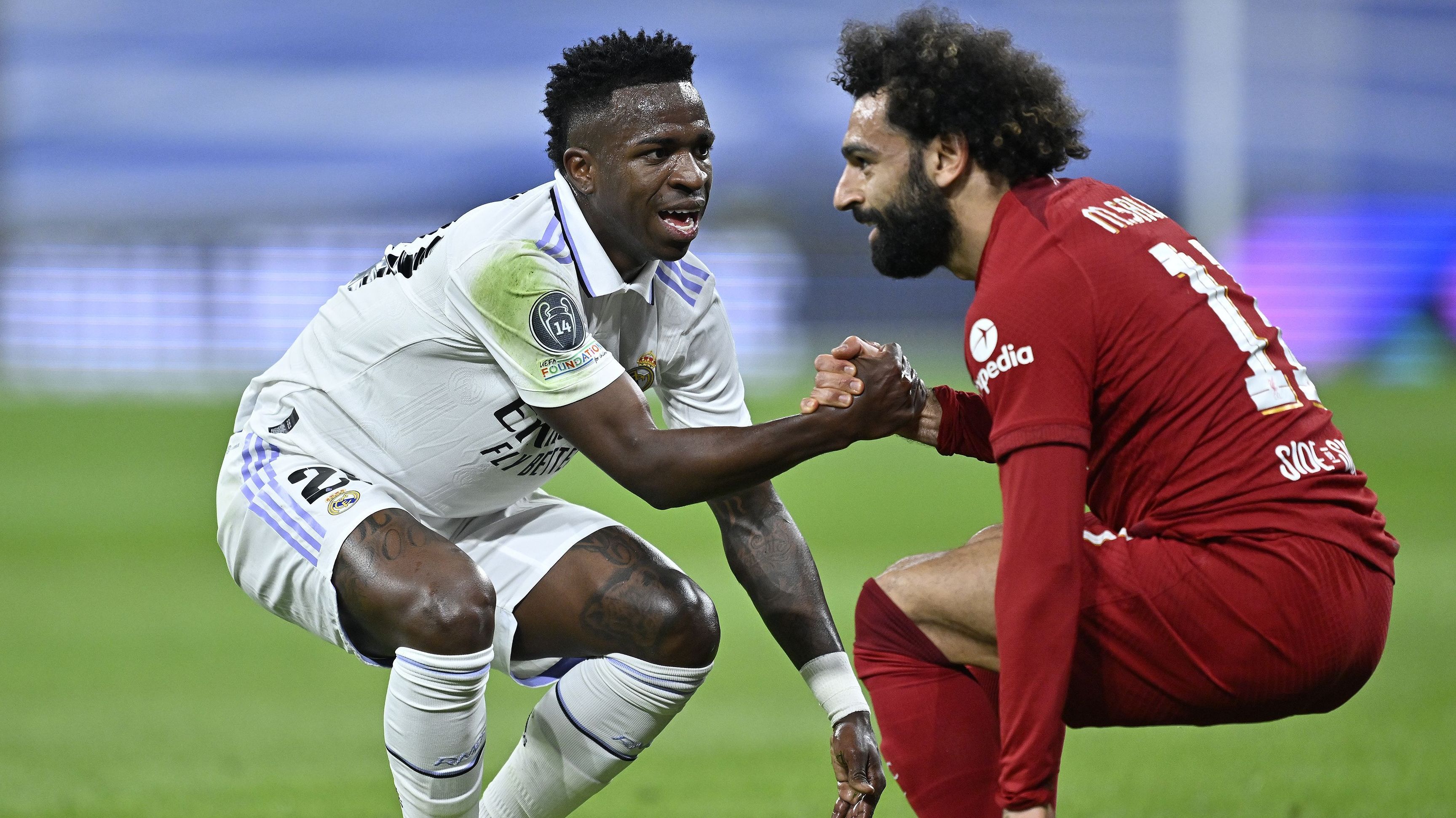 Vinicius Jr e Salah em duelo entre Real Madrid e Liverpool na Liga dos Campeões