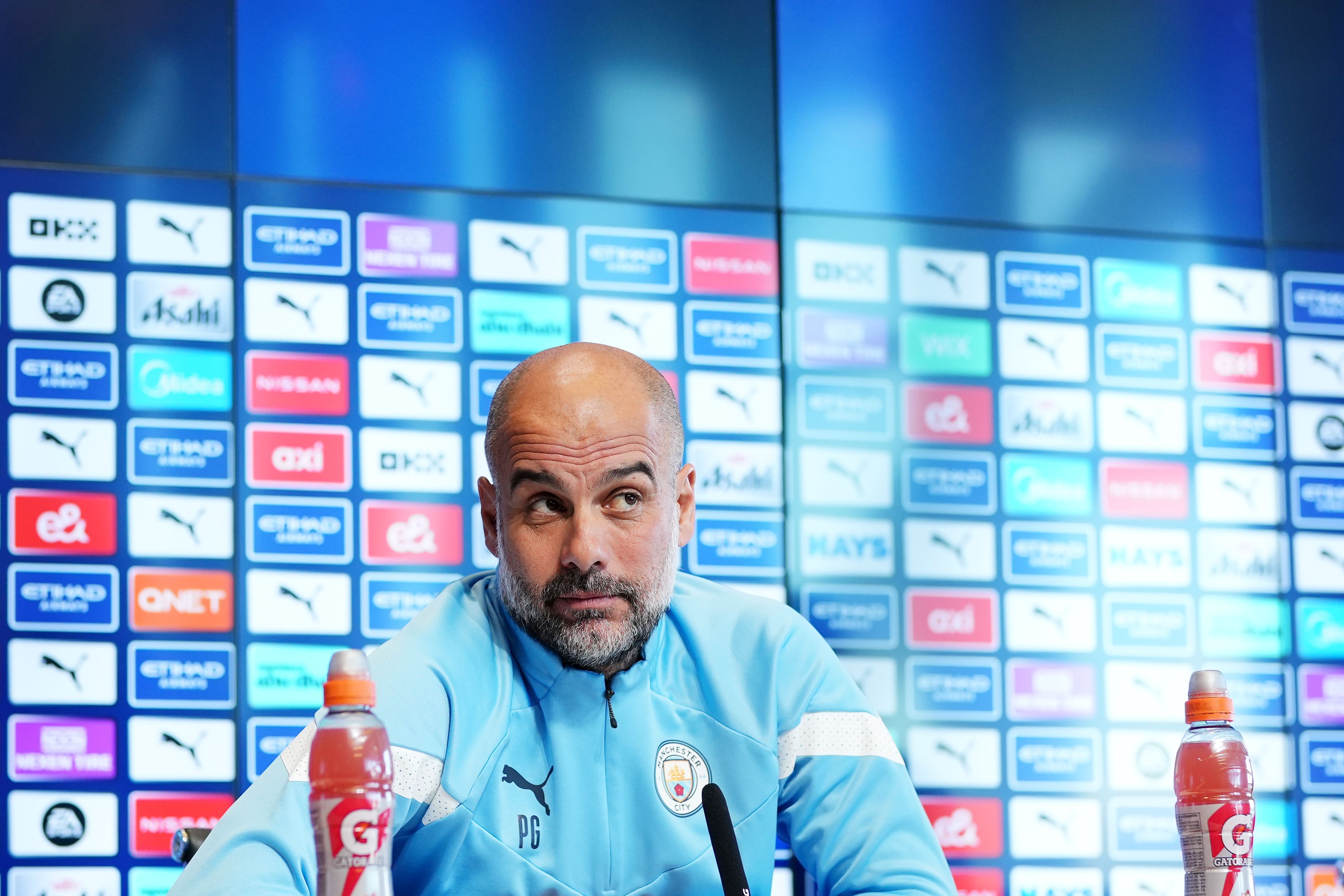 Pep Guardiola em coletiva do Manchester City