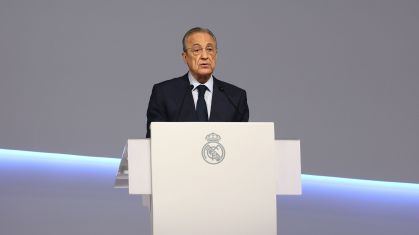 Florentino Pérez durante assembleia geral do Real Madrid