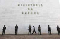 Crise diplomática atinge cooperação militar entre Brasil e EUA