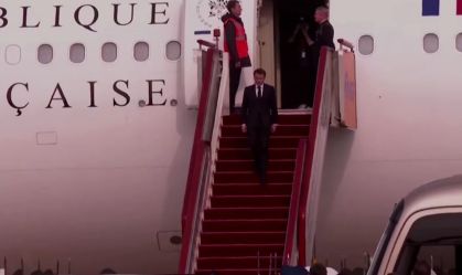 Macron desembarca em Pequim para tratar de economia e Ucrânia