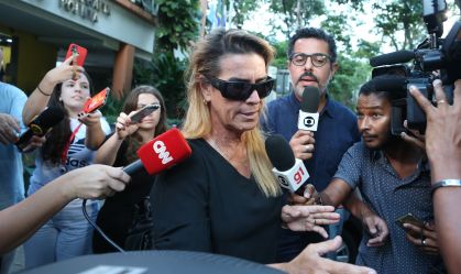 EX-JOGADORA DE VÔLEI SANDRA MATHIAS SAINDO DA 15° DP- GÁVEA, APÓS PRESTAR DEPOIMENTO SOBRE AS AGRESSÕES COMETIDAS CONTRA ENTREGADORES, EM SÃO CONRADO