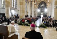 Vaticano está envolvido em missão de paz na Ucrânia, afirma papa Francisco