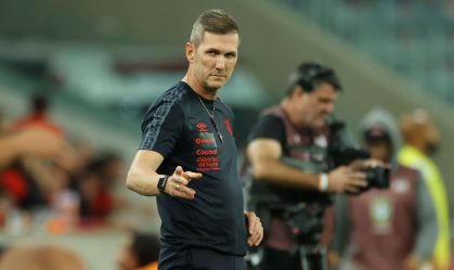 Athletico-PR demite técnico Paulo Turra após saída de Felipão