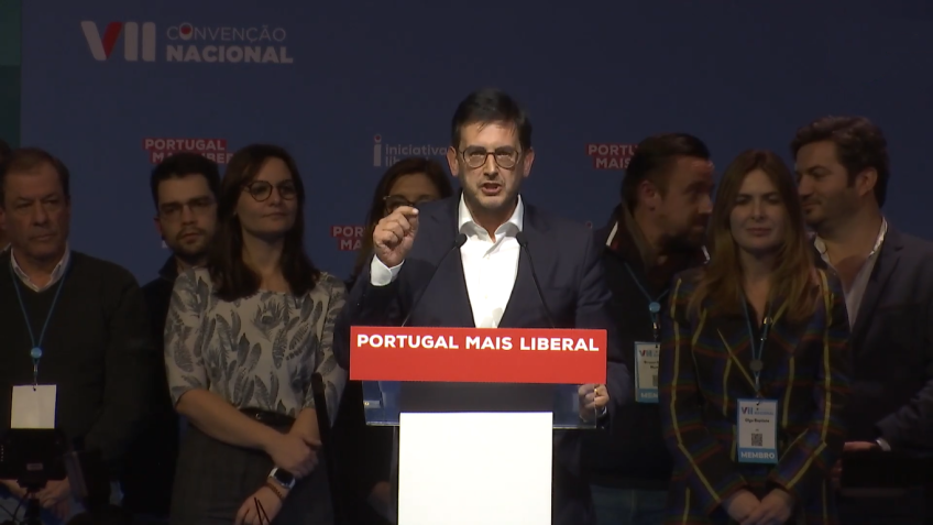 Parlamentar português Rui Rocha durante convenção nacional do partido Iniciativa Liberal (IL), em janeiro de 2023. / Wikimedia Commons