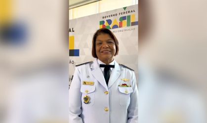 Médica da Marinha é primeira mulher negra promovida a oficial-general