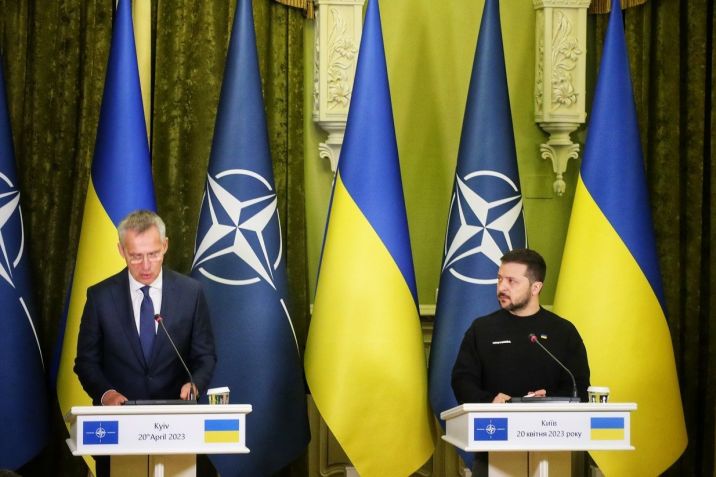 Jens Stoltenberg, secretário-geral da Otan, com o presidente da Ucrânia, Volodymyr Zelensky / Andriy Zhyhaylo/Obozrevatel/Global Images Ukraine via Getty Images