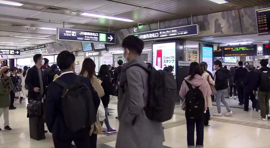 Moradores de Hokkaido enfrentam atraso por paralisação nos trens diante de alerta de míssil norte-coreano / TVH