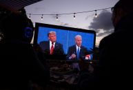 Eleitores rejeitam Biden e Trump como candidatos à presidência, diz pesquisa 