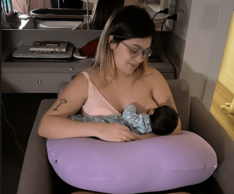 Eliezer compartilha Viih Tube amamentando / Reprodução/Instagram
