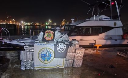 Operação da Polícia Federal contra o tráfico de drogas no Porto de Santos