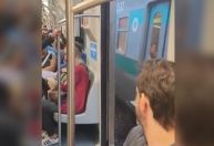 Trem da ViaMobilidade abre as portas do lado errado e preocupa passageiros em SP