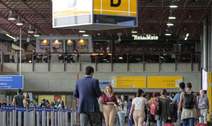 Governo estuda fotografia de malas antes de embarque em voos internacionais