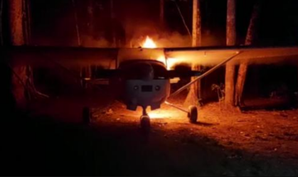 Aeronave de garimpeiros é incendiada na Terra Yanomami após autoridades fecharem corredor aéreo