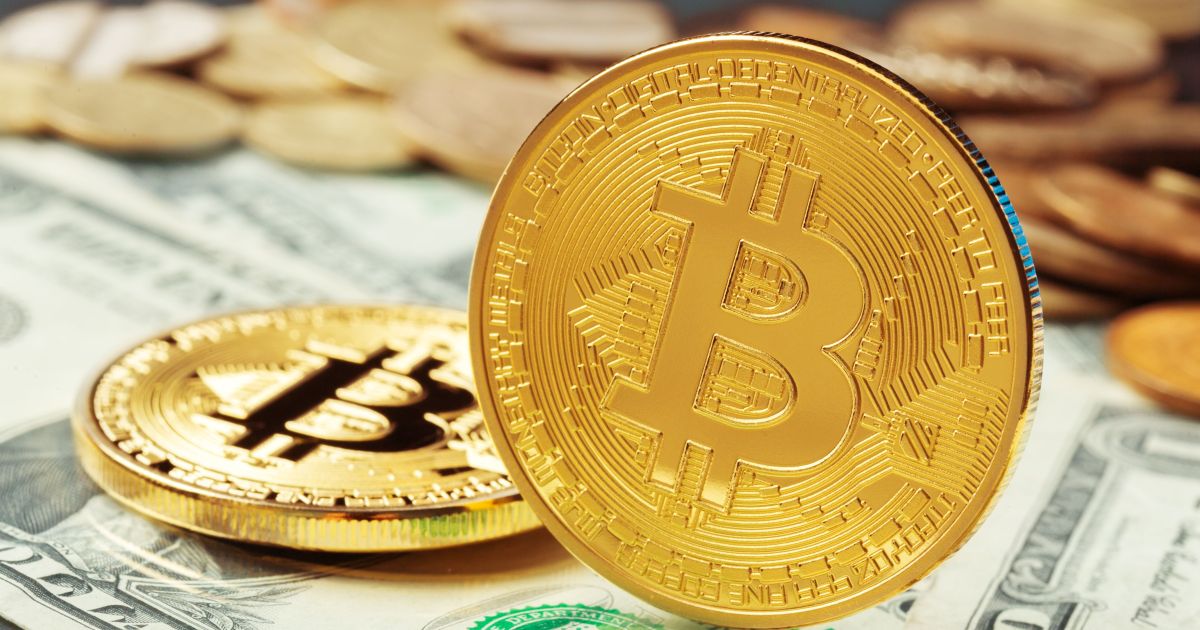 ETFs de bitcoin ganham força com retorno de investidores