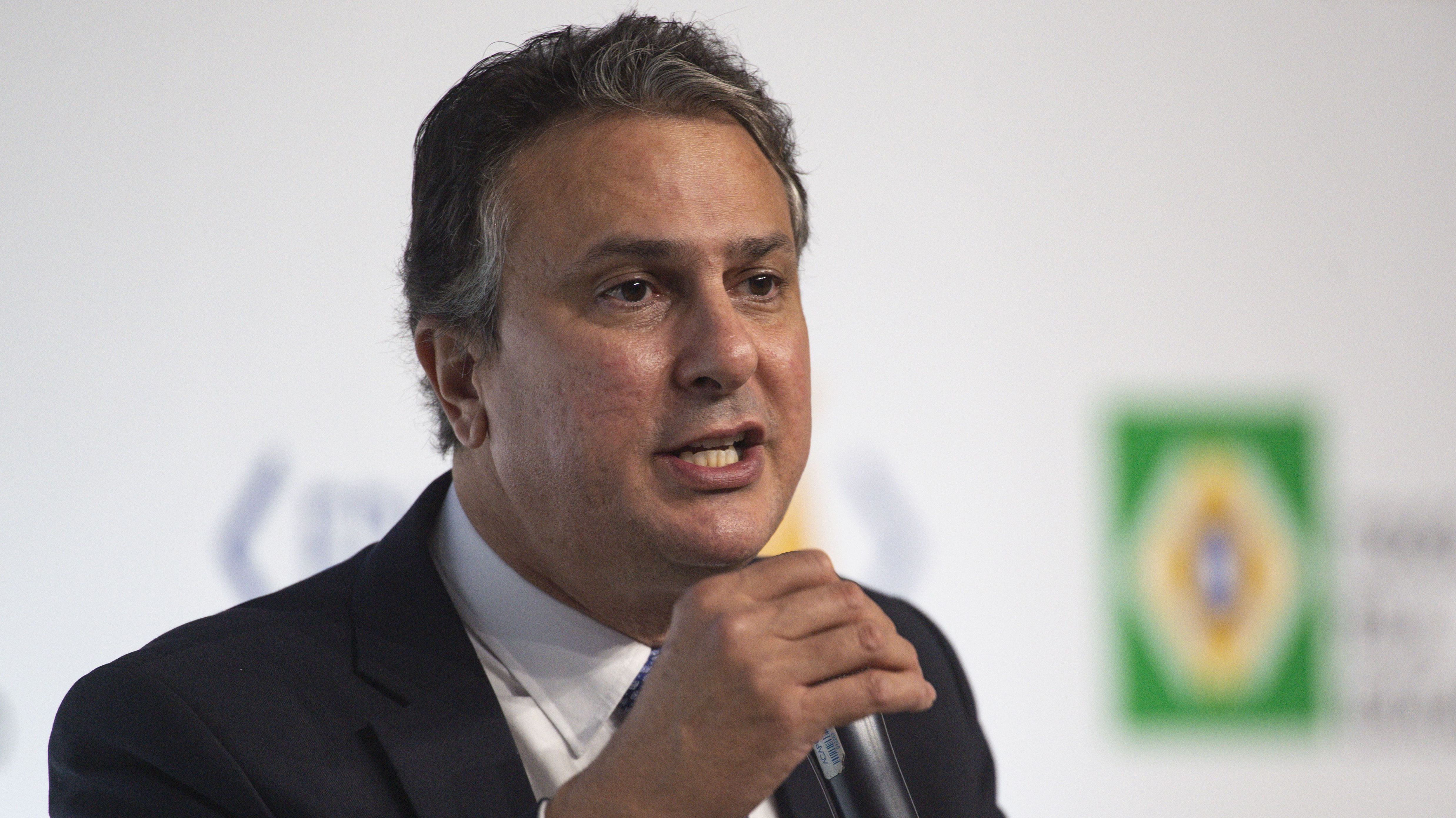 Camilo Santana, ministro da Educação (MEC)