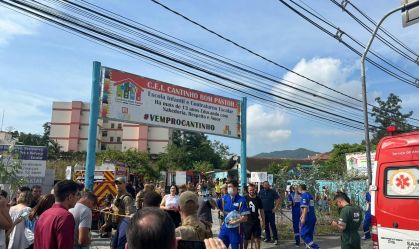 Governo de SC anuncia policiais armados nas escolas após ataque em Blumenau