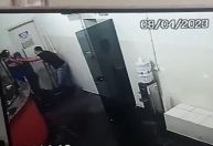 Suspeito de estupro pega arma de policial em delegacia e é morto no interior de SP