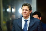 Haddad recua e mantém isenção de taxa sobre encomendas de até US$ 50 entre pessoas físicas