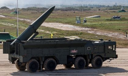 Lançador de mísseis russo Iskander-E durante Fórum Militar e Técnico Internacional