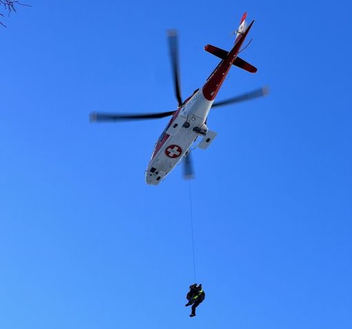 Um homem de 34 anos foi resgatado de helicóptero no acidente com ferimentos graves / Reprodução/Duchesne County Sheriff's Office/Facebook