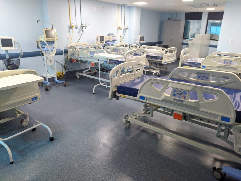 Vista interna do Hospital da Mulher de São João de Meriti (RJ), onde Alessandra dos Santos Silva teve o braço amputado após suposto erro