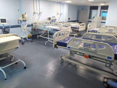 Vista interna do Hospital da Mulher de São João de Meriti (RJ), onde Alessandra dos Santos Silva teve o braço amputado após suposto erro