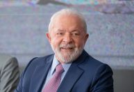 Lula chega a Portugal para primeira viagem oficial à Europa no 3º mandato