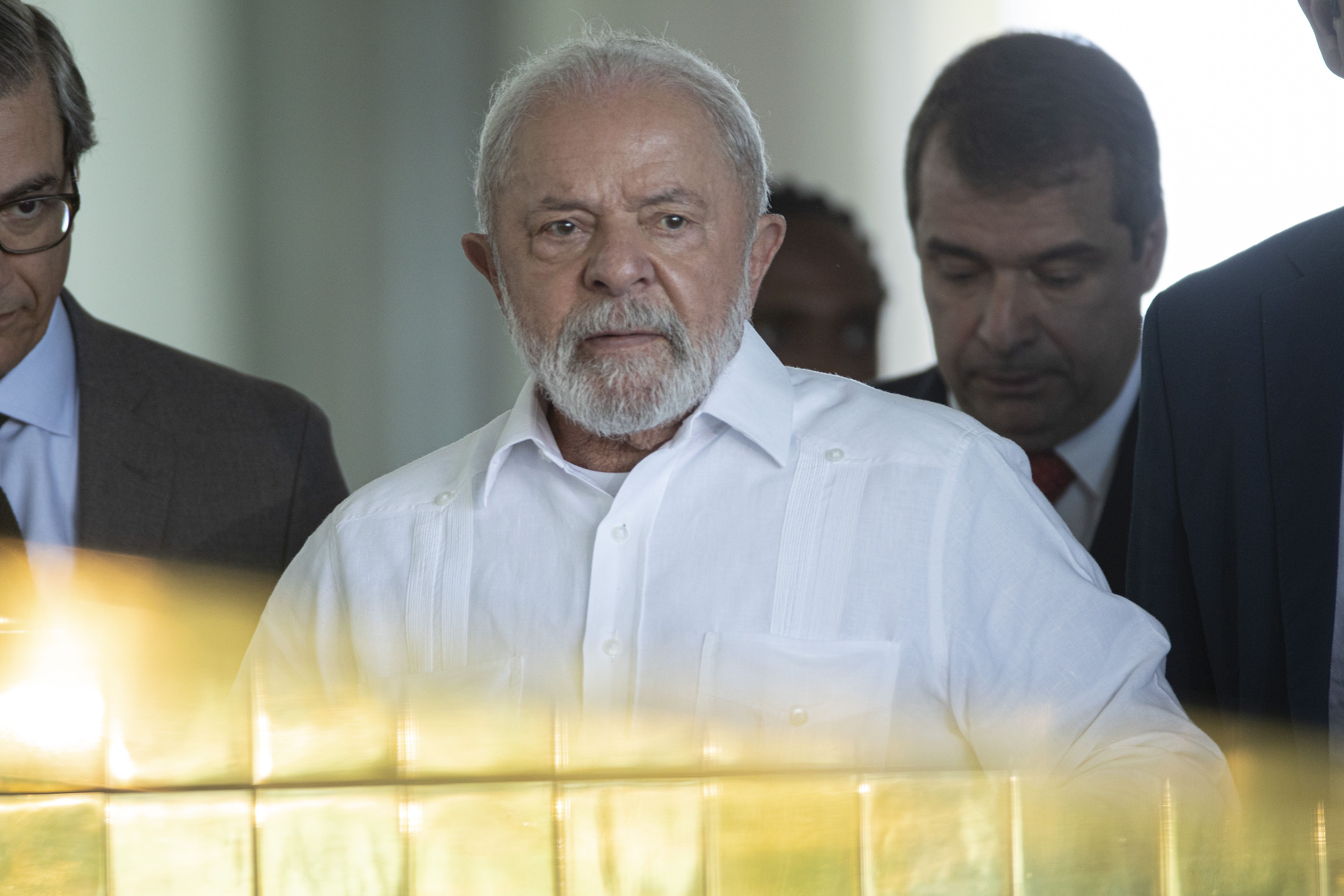 Braslia (DF) 30-03-2023 - O presidente, Luiz Incio Lula da Silva participa da apresentao da taa da Copa do Mundo Feminina FIFA Austrlia e Nova Zelndia 2023, no Palcio da Alvorada.  Foto: Jodson Alves/Agncia Brasil