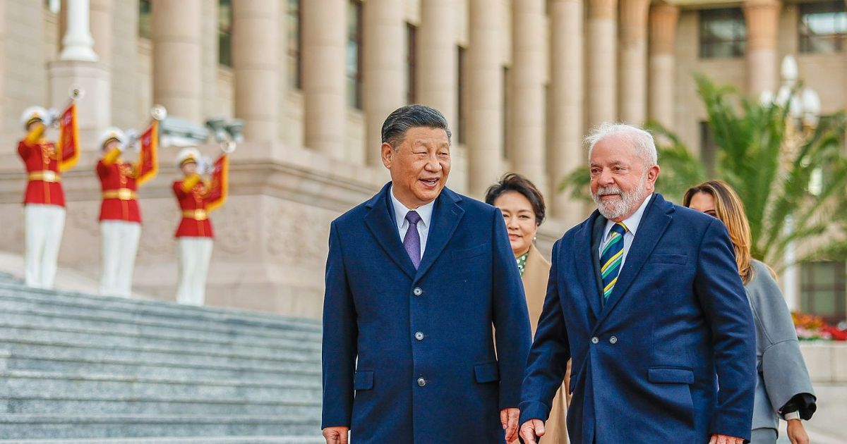 Xi Jinping promete a Lula o apoio da China em “tempos turbulentos”