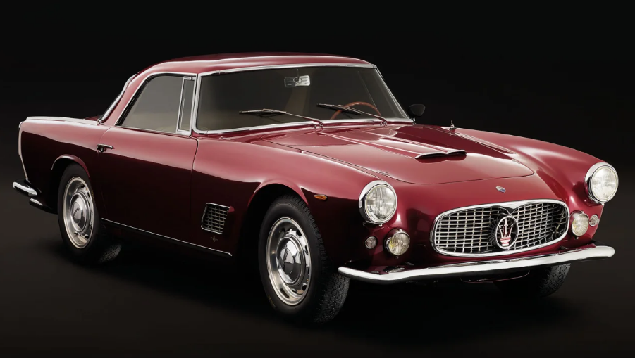 O Maserati 3500 GT de 1957 foi o primeiro carro de estrada da marca a ser construído em volumes relativamente grandes / Cortesia Maserati