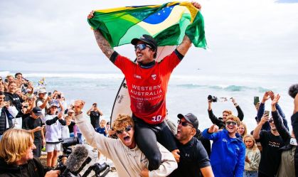 Gabriel Medina comemora título na etapa de Margaret River
