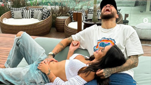 Neymar e Bruna Biancardi confirmam gravidez nas redes sociais