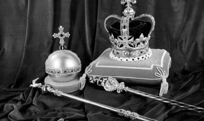 Anéis, cetros e pulseiras: veja as joias que serão utilizadas na coroação de Charles III
