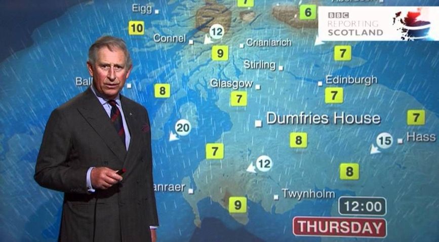 O então príncipe Charles apresentou a previsão do tempo da BBC em 2012 / Reprodução/BBC