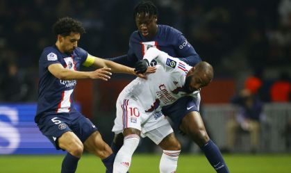 Com Messi e Mbappé, PSG é derrotado em casa para o Lyon
