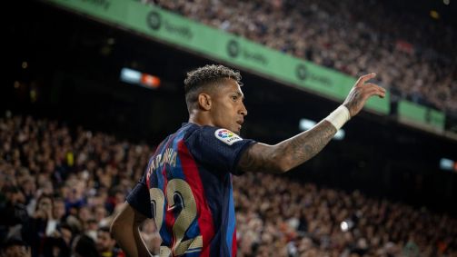 Raphinha em ação pelo Barcelona contra o Girona