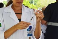Vacina contra gripe é segura e não causa a doença; saiba mais verdades