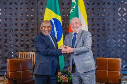 Em reunião com presidente de Comores, Lula anuncia apoio do Brasil à entrada da União Africana no G20