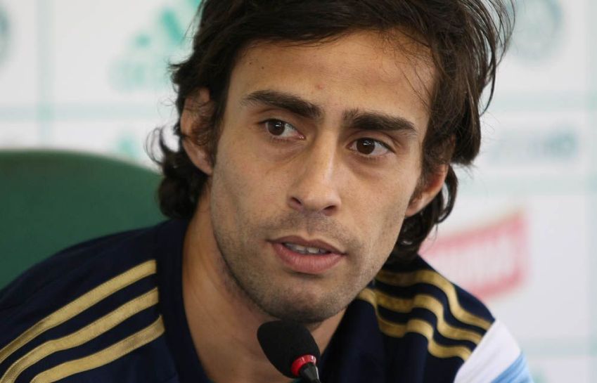 Valdívia em coletiva do Palmeiras / Foto: Cesar Greco / Fotoarena