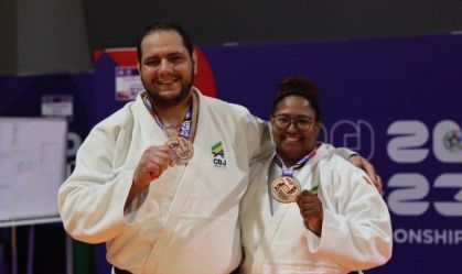 É bronze! Bia Souza e Baby vão ao pódio no Mundial de Judô, no Catar