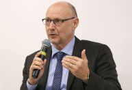 Permanência de diretor-geral da Abin incomoda cúpula da PF