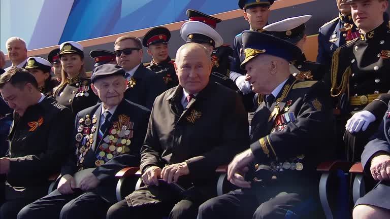 Rússia faz celebração reduzida do Dia da Vitória; Putin diz que há batalha “sagrada” contra Ocidente / Reuters