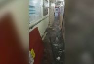 Água invade corredores de navio de cruzeiro castigado por temporal nos EUA