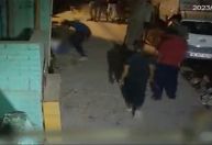 Assassinato de adolescente em público gera indignação na Índia