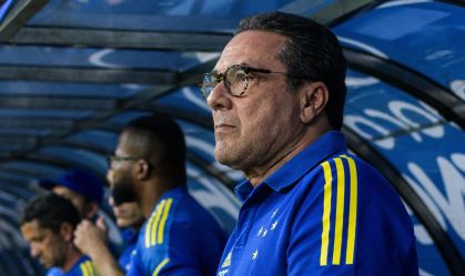 Cruzeiro encaminha acordo com Vanderlei Luxemburgo