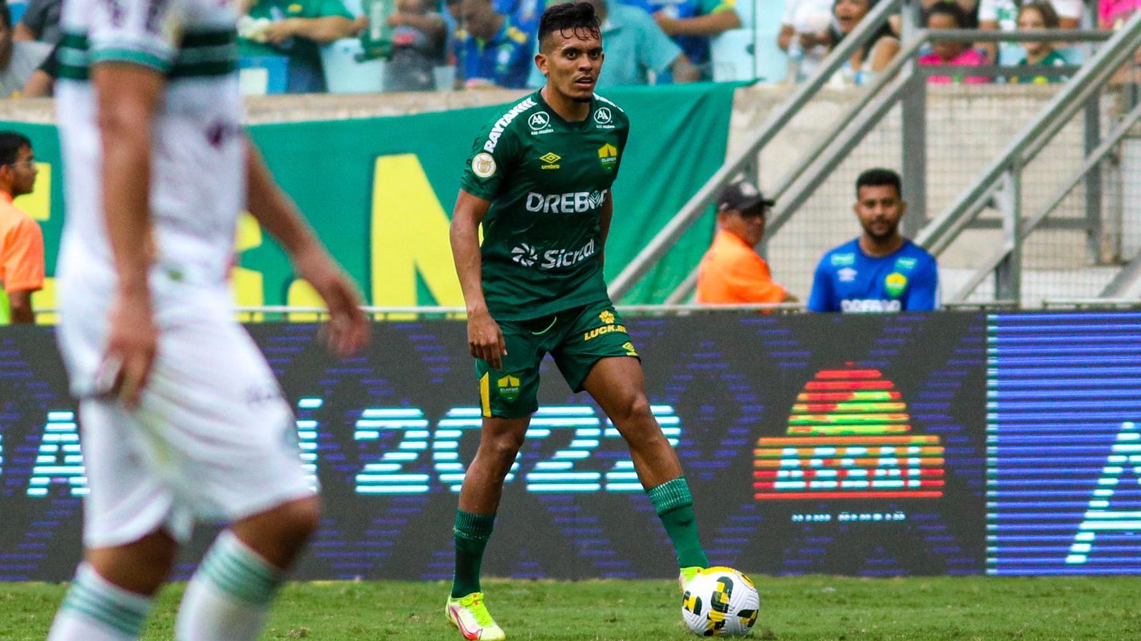 Igor Cariús, do Sport, é investigado por período em que atuava pelo Cuiabá